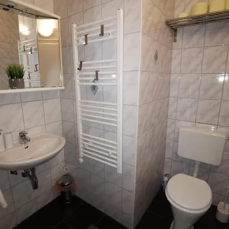 Apartmán Flataid Quergasse - Beim Bahnhof *